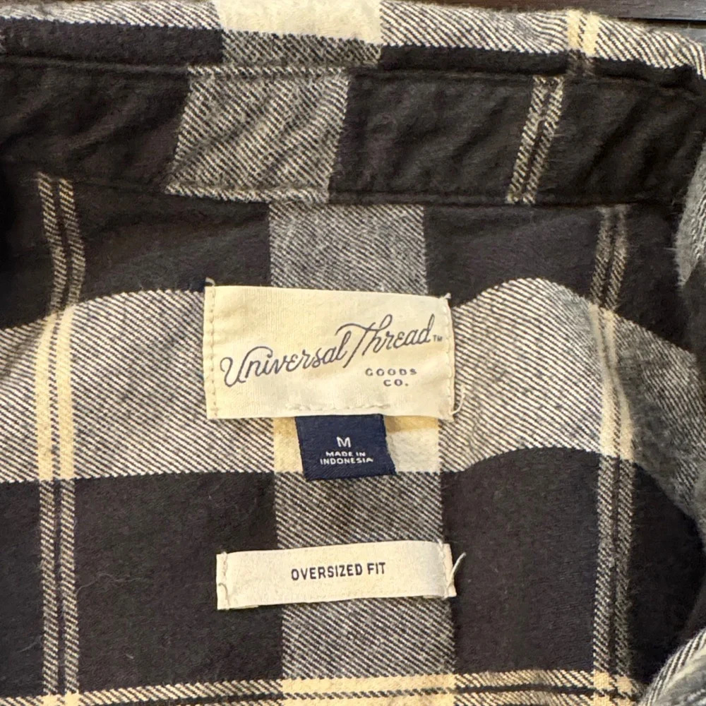 Universal Thread Checkered Button Down Shirt - image 2